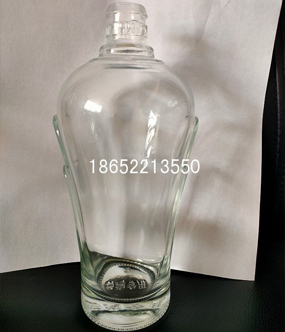 定制高白酒瓶500ml